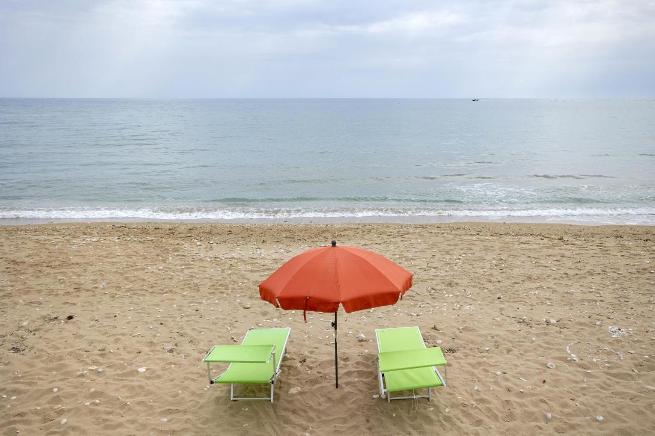3 Sirene Sciacca Fronte Mare Villa Luaran gambar