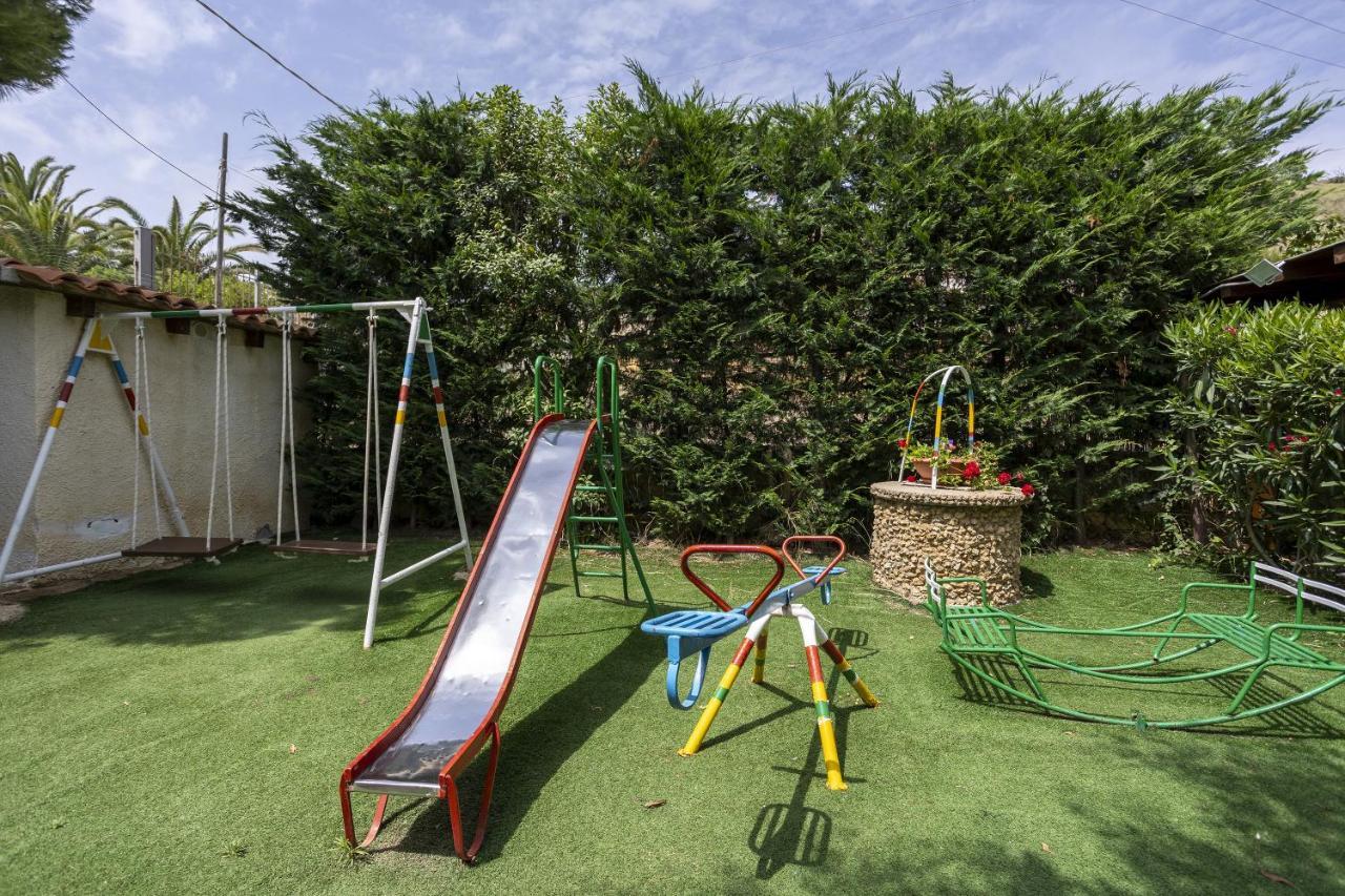 3 Sirene Sciacca Fronte Mare Villa Luaran gambar
